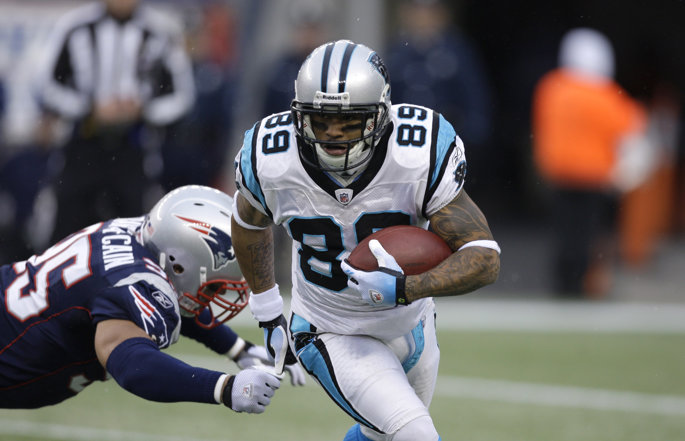 Former Carolina Panthers running back Steve Smith runs with the football.