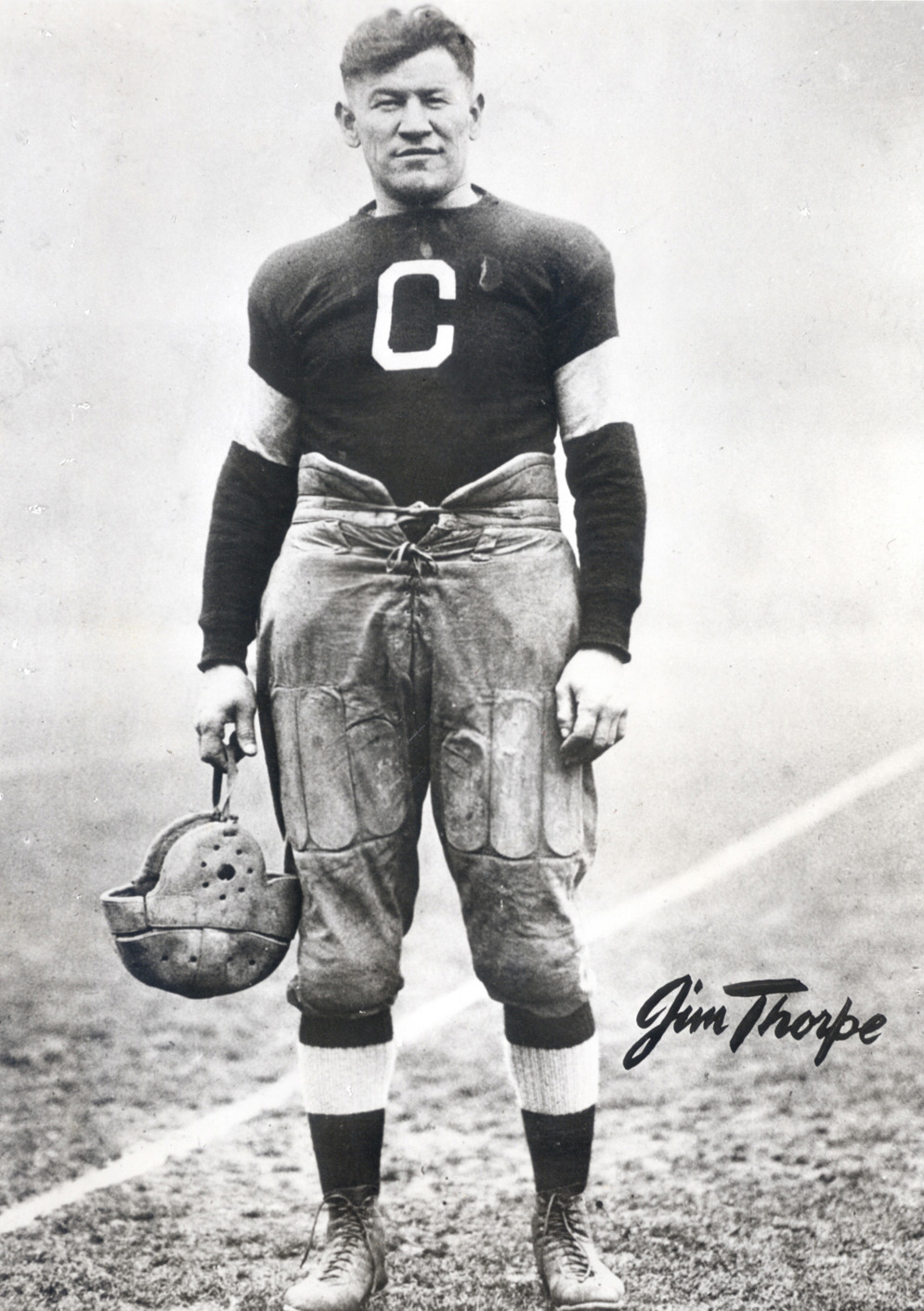 Jim Thorpe, 6 feet 1 inch tall and about 200 pounds, combined speed with bruising power as a halfback. (Pro Football Hall of Fame)