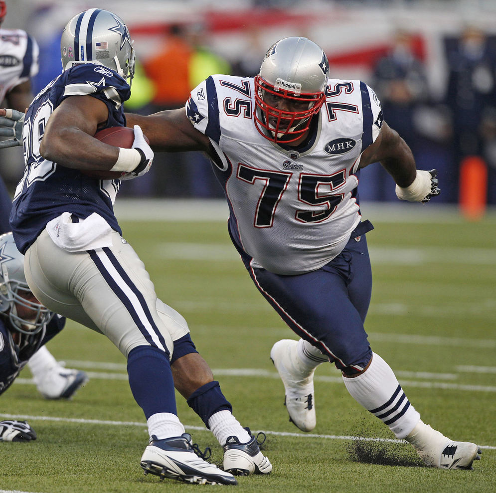 defense-nose-tackle-vince-wilfork.jpg?mode=max&width=995