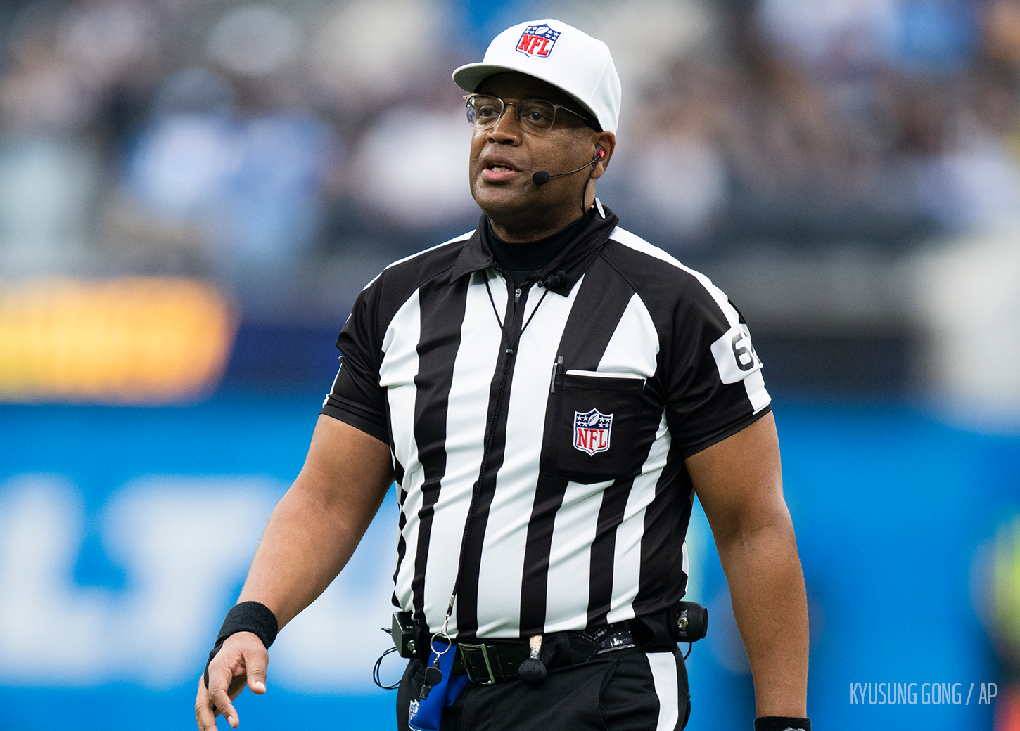 who are the referees for the super bowl